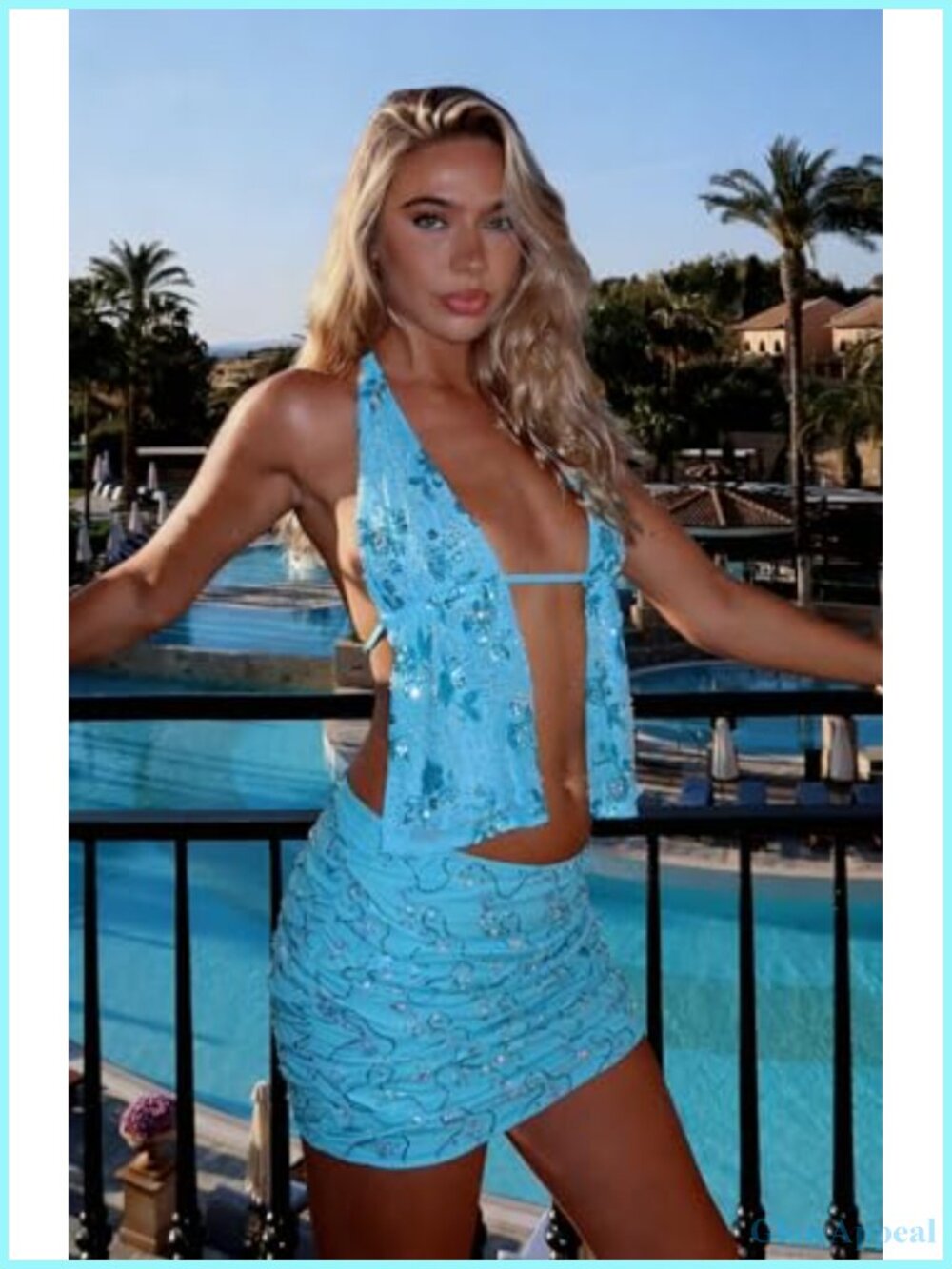 Women's Shiny Sequin Stretch Glitter Bodycon Mini Skirt View 2